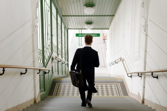 Musiker auf einer Treppe in der U-Bahn-Station