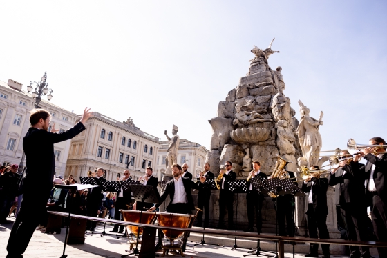 Bläserensemble an der Piazza Unità