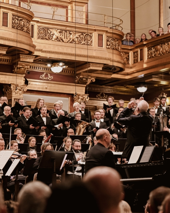 James Newton Howard dirigiert im Musikverein