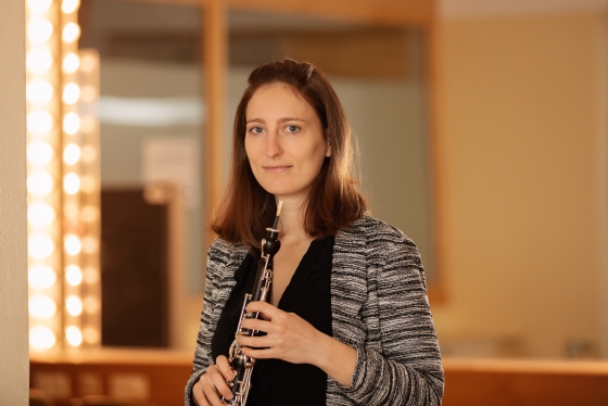 Foto von Stefanie Gansch mit einer Oboe