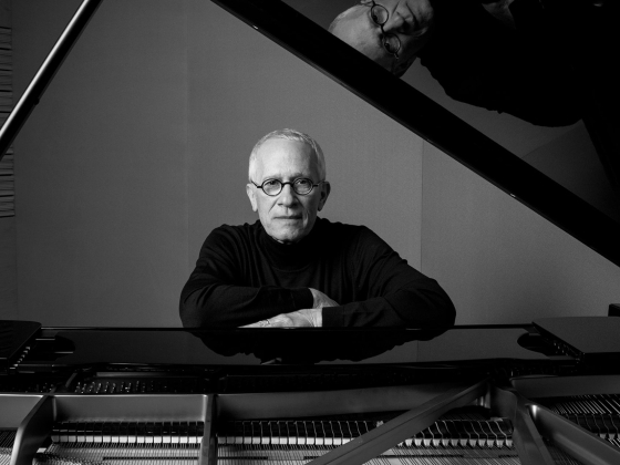 James Newton Howard am Klavier